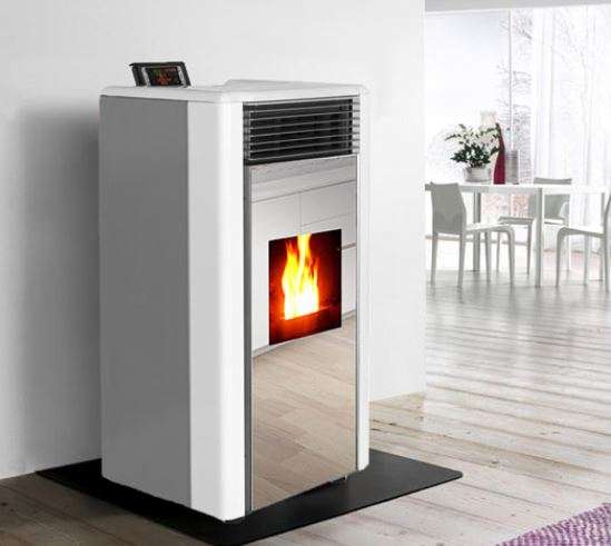 Krachtige 15Kw Pelletkachel met gietijzer , Timer ,Stil, Interne Schouwkloppers Nieuw model